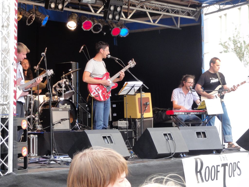 Rooftops - Hecht 2012